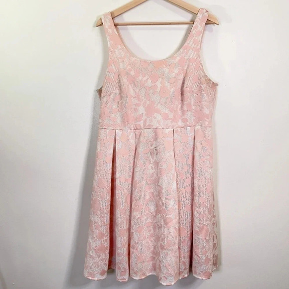 Torrid Textured  Floral Print Skater Dress - Picture 3 of 13